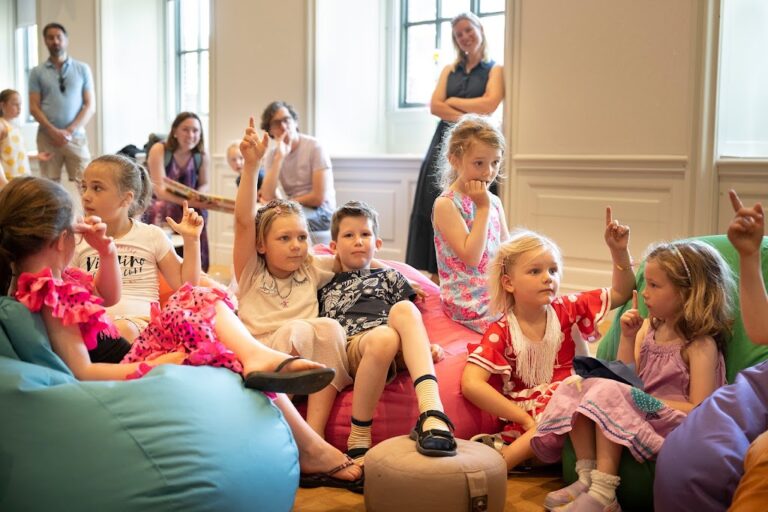 Kindercollege Tuin der Lusten: Een vaas vol verhalen — familie-kids in Leiden